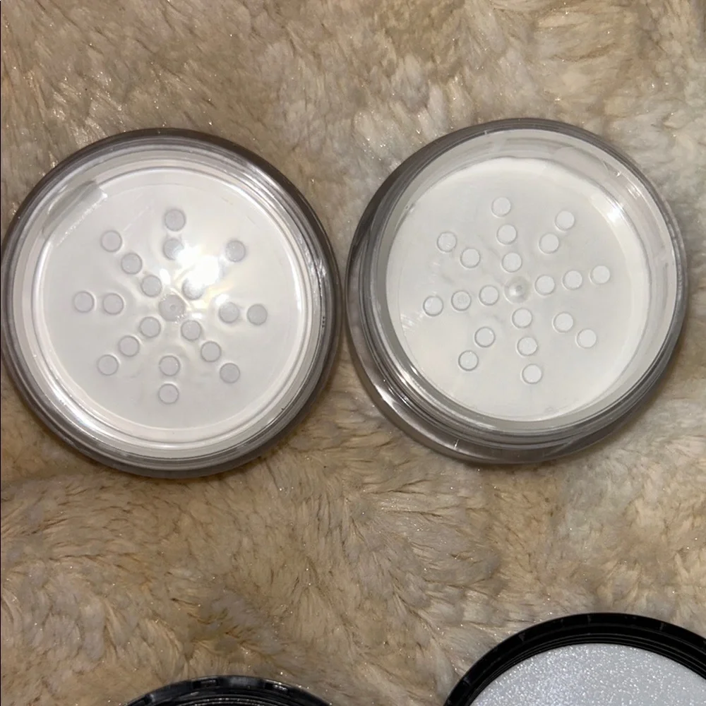 Laura Mercier Black Setting Powder for a Flawless Finish BUNDLE OF 2
